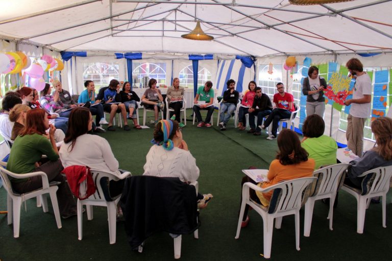 Ponte… nas Ondas! tendendo novas pontes na comunicación intercultural