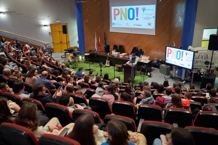 O congreso “Ponte entre escola e sociedade” celebra a memoria en imaxes reunida por escolas galegas e portuguesas en prol do patrimonio